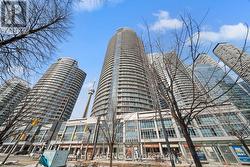 3313 - 208 QUEENS QUAY W Toronto, ON M5J 2Y5