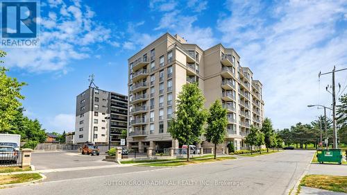 707 - 4200 BATHURST STREET  Toronto, ON M3H 6C7