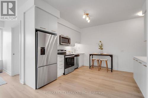 505 - 385 Winston Road, Grimsby, ON - Indoor Photo Showing Kitchen With Stainless Steel Kitchen