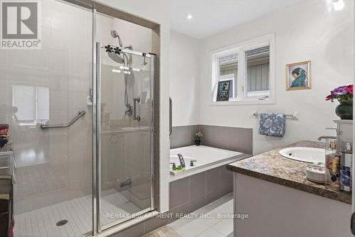 30 Galloway Trail, Welland, ON - Indoor Photo Showing Bathroom