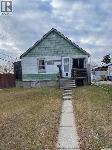 2080 Connaught Street, Regina, SK - Outdoor