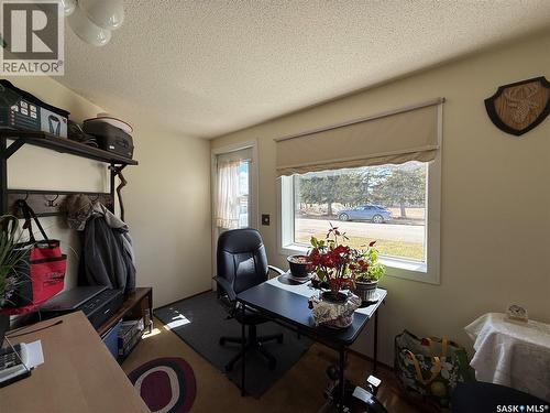 117 3Rd Avenue Nw, Watson, SK - Indoor Photo Showing Office
