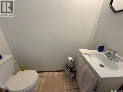 117 3Rd Avenue Nw, Watson, SK - Indoor Photo Showing Bathroom