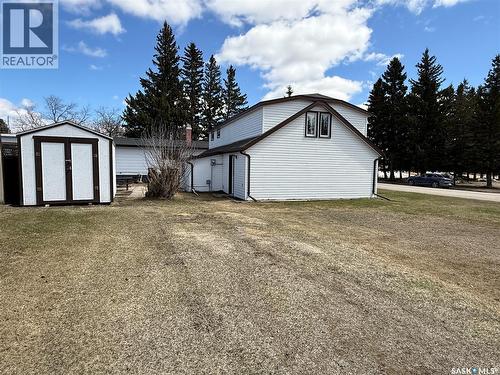 117 3Rd Avenue Nw, Watson, SK - Outdoor