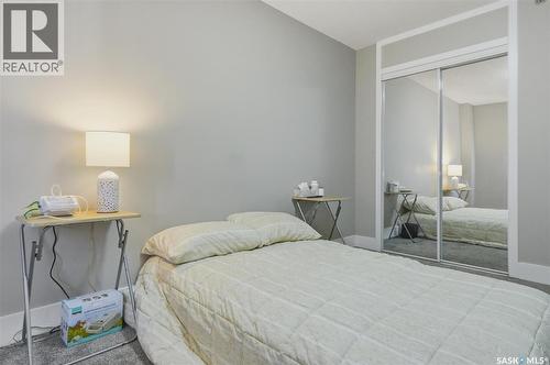 1005 320 5Th Avenue N, Saskatoon, SK - Indoor Photo Showing Bedroom