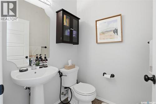 739 150 Langlois Way, Saskatoon, SK - Indoor Photo Showing Bathroom