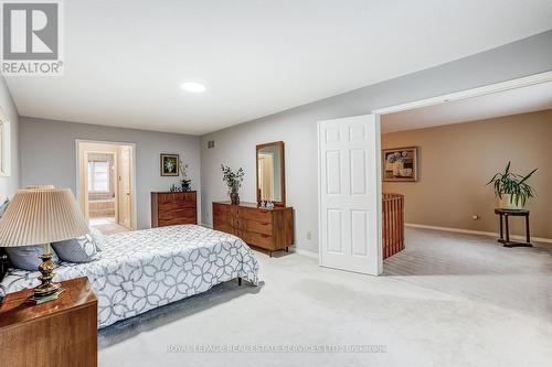 4217 Schneider Court, Mississauga, ON - Indoor Photo Showing Bedroom