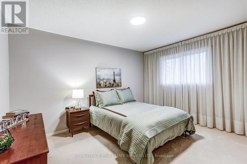 4217 Schneider Court, Mississauga, ON - Indoor Photo Showing Bedroom