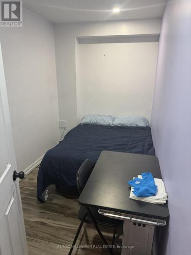 6 Cedarhill Crescent, Kitchener, ON - Indoor Photo Showing Bedroom