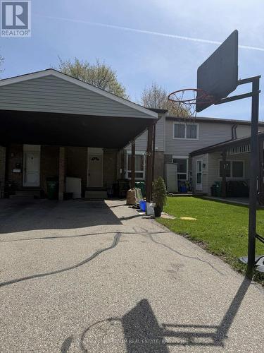 6 Cedarhill Crescent, Kitchener, ON - Outdoor