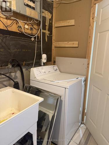 6 Cedarhill Crescent, Kitchener, ON - Indoor Photo Showing Laundry Room