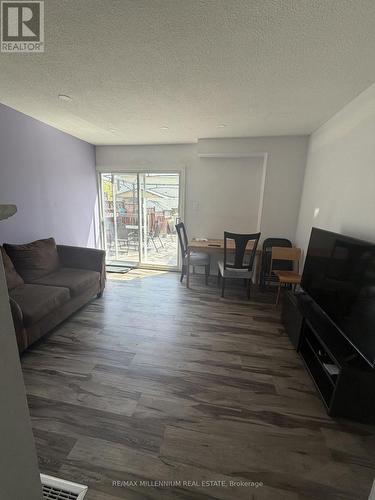 6 Cedarhill Crescent, Kitchener, ON - Indoor Photo Showing Living Room