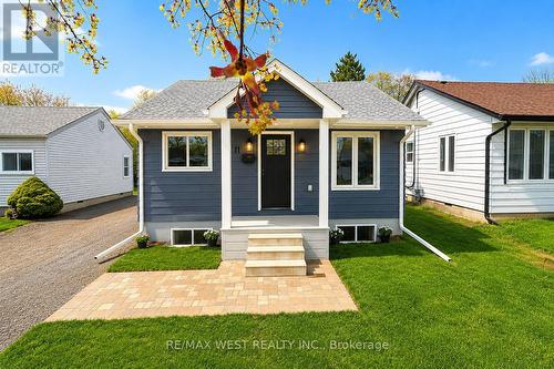 11 PINE STREET  Ajax, ON L1S 1X8