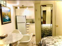 BASEMENT 1 - 426 MARKHAM STREET Toronto, ON M6G 2L2