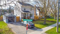 727 CHESTERFIELD AVENUE Peterborough (Northcrest Ward 5), ON K9H 4Y1