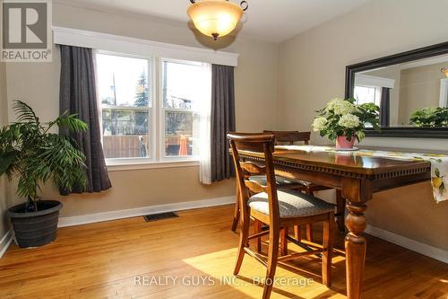 727 Chesterfield Avenue, Peterborough (Northcrest Ward 5), ON - Indoor Photo Showing Dining Room