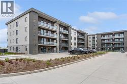 7549 KALAR Road Unit# 214 Niagara Falls, ON L2H 2Y6