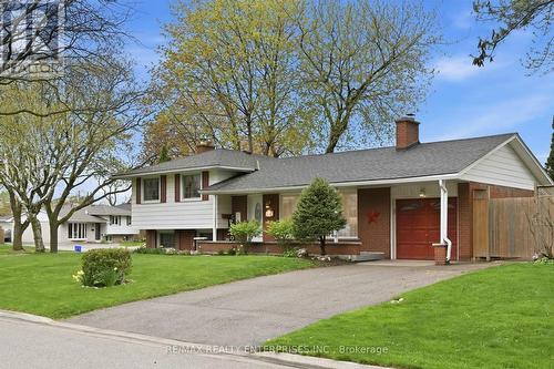 5187 Carousel Court, Burlington, ON - Outdoor With Facade