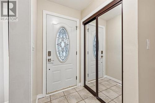 5187 Carousel Court, Burlington, ON - Indoor Photo Showing Other Room