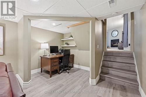 5187 Carousel Court, Burlington, ON - Indoor Photo Showing Office