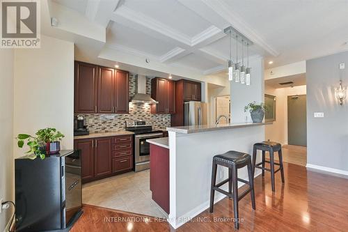 111 - 3075 Thomas Street, Mississauga, ON - Indoor Photo Showing Kitchen With Upgraded Kitchen