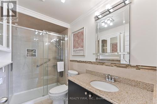 111 - 3075 Thomas Street, Mississauga, ON - Indoor Photo Showing Bathroom