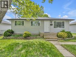 1583 FERNDALE AVENUE Windsor, ON N8T 2K3