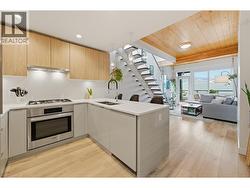 607 128 E 8TH STREET  North Vancouver, BC V7L 0H2