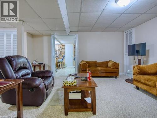 259 Scott Street Unit# 7, St. Catharines, ON - Indoor Photo Showing Living Room