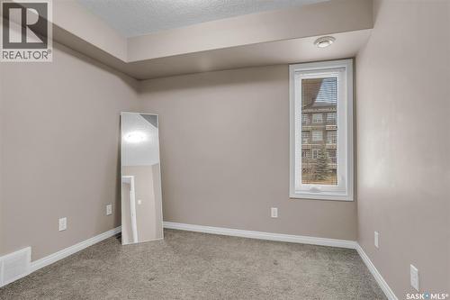 128 125 Willis Crescent, Saskatoon, SK - Indoor Photo Showing Other Room