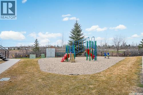 128 125 Willis Crescent, Saskatoon, SK - Outdoor