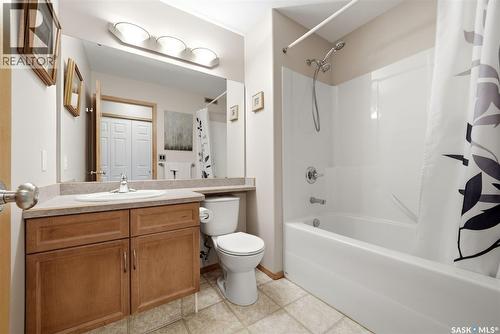 7211 Maple View Crescent, Regina, SK - Indoor Photo Showing Bathroom