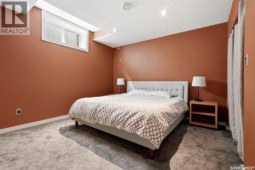 7211 Maple View Crescent, Regina, SK - Indoor Photo Showing Bedroom