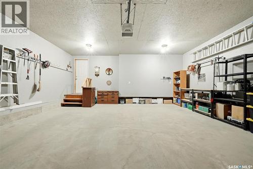 7211 Maple View Crescent, Regina, SK - Indoor