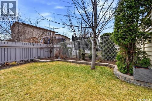 7211 Maple View Crescent, Regina, SK - Outdoor