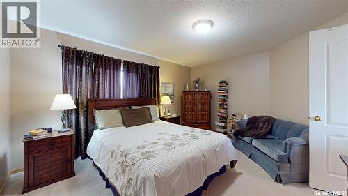 11172 Wascana Meadows, Regina, SK - Indoor Photo Showing Bedroom