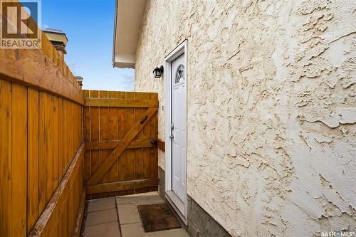 10 Hayes Crescent, Regina, SK - Outdoor