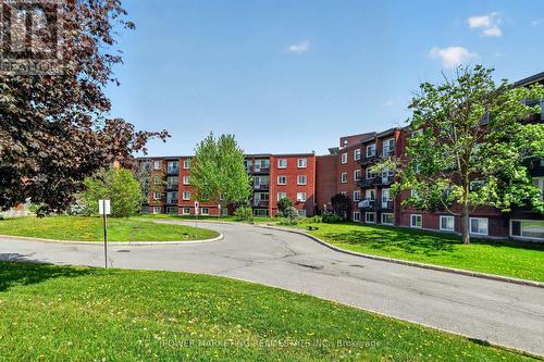 303A - 2044 ARROWSMITH DRIVE  Ottawa, ON K1J 7V8