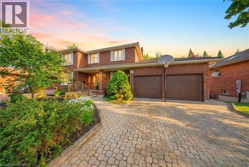 10 RIVA Ridge  Brantford, ON N3P 1R9