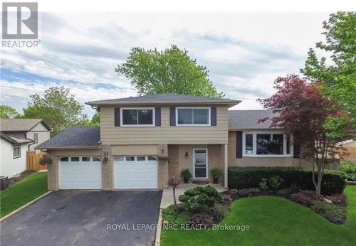 11 SHELDONBURY COURT  St. Catharines (Lakeshore), ON L2N 6G8
