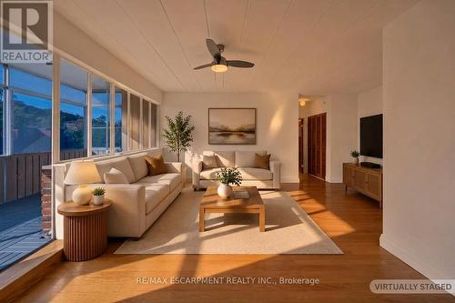 405 - 107 St Joseph'S Drive, Hamilton, ON - Indoor Photo Showing Living Room