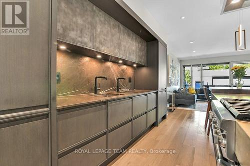 353 Winston Avenue, Ottawa, ON - Indoor Photo Showing Kitchen