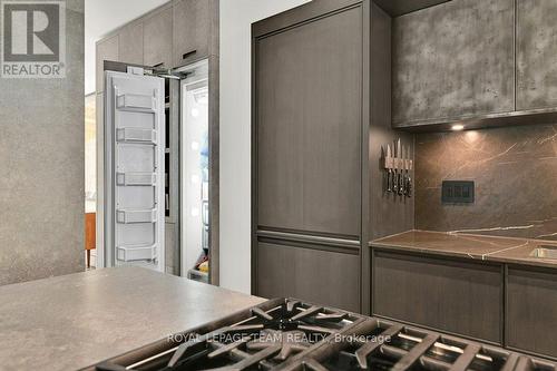 353 Winston Avenue, Ottawa, ON - Indoor