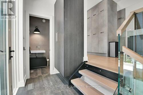 353 Winston Avenue, Ottawa, ON - Indoor Photo Showing Other Room