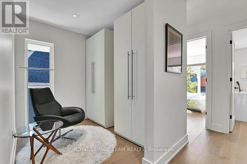 353 Winston Avenue, Ottawa, ON - Indoor Photo Showing Other Room