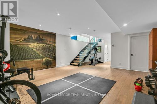 353 Winston Avenue, Ottawa, ON - Indoor