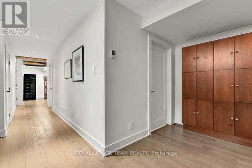 353 Winston Avenue, Ottawa, ON - Indoor Photo Showing Other Room