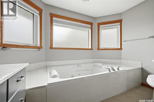 9382 Wascana Mews, Regina, SK - Indoor Photo Showing Bathroom