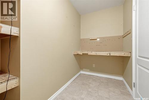 9382 Wascana Mews, Regina, SK - Indoor