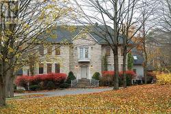 12 FORESTVIEW TRAIL  Whitchurch-Stouffville, ON L4A 2L4